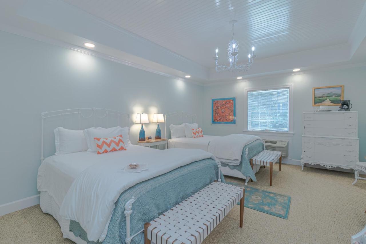 The Chesapeake Inn Urbanna Esterno foto