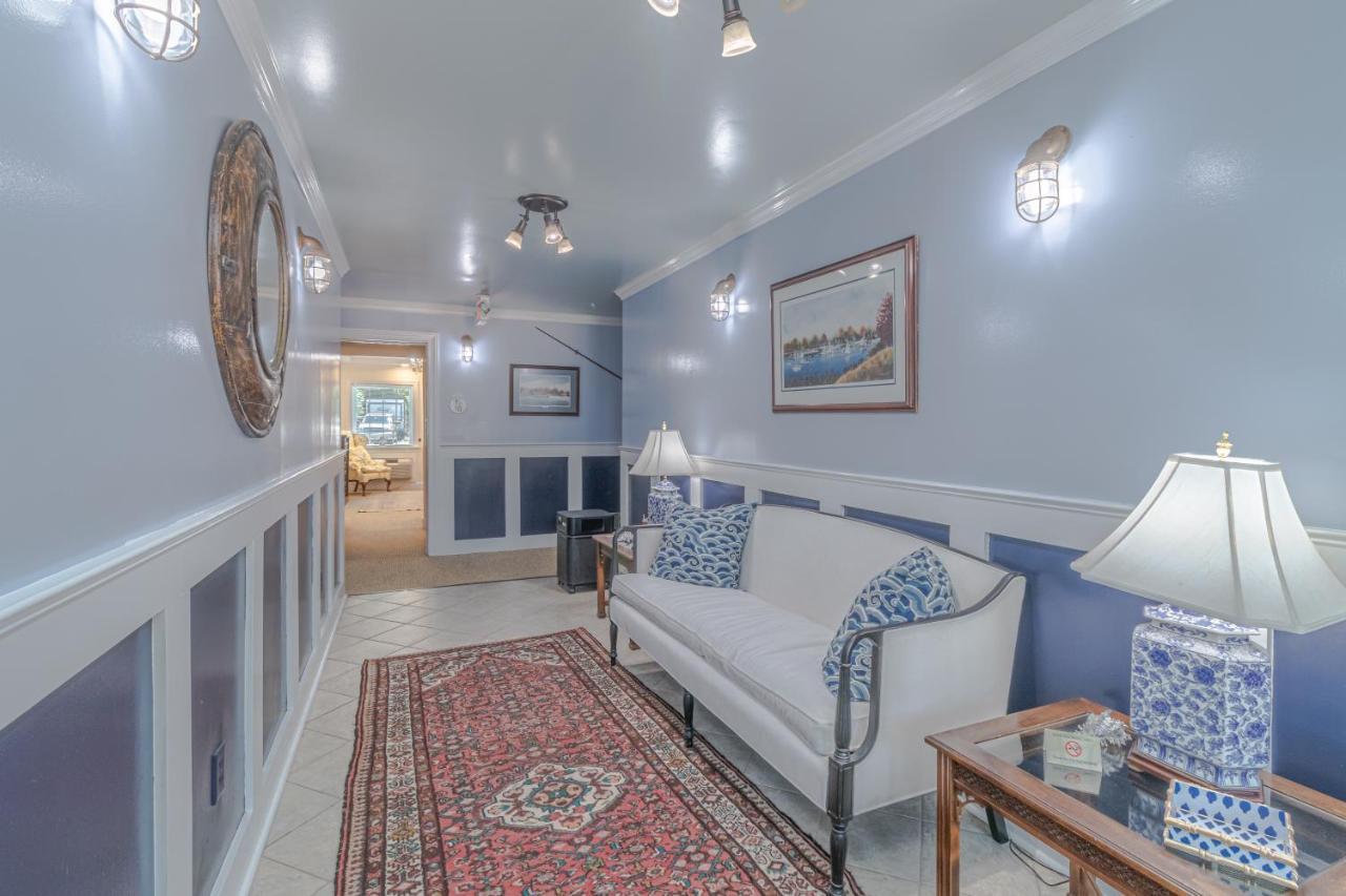 The Chesapeake Inn Urbanna Esterno foto
